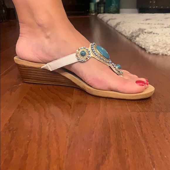 Turquoise with gold embellishment, 1-3/4” wedge. - Picture 2 of 4